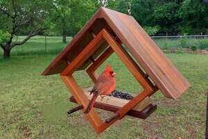 DIY Platform or tray bird feeder plans.