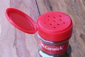 Easy homemade hummingbird feeder spice container