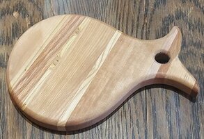 https://suncatcherstudio.com/uploads/patterns/cutting-boards/jpg/fish-cutting-board-design-dddddd.jpg